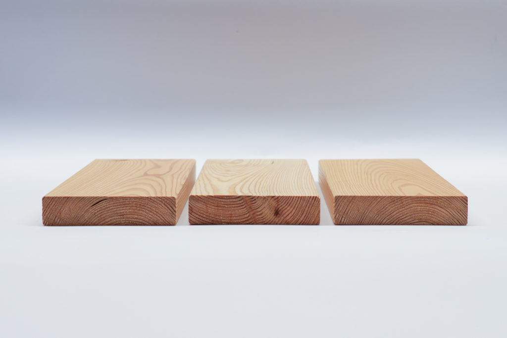 Lärche Bauholz Brett 15x2,5cm - 100cm Länge Sägerau